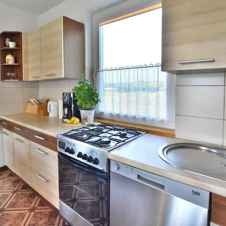 Comfortable With A Private Garden * 비치에