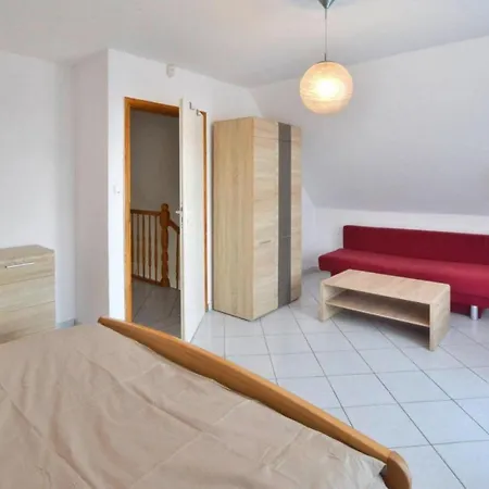 Comfortable With A Private Garden 펜션 *